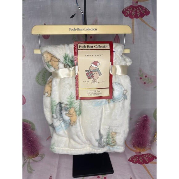 Winnie the Pooh Christmas Baby Blanket - Picture 1 of 7